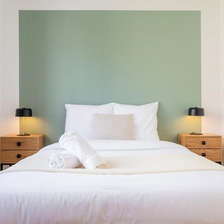 Functional 2 Bedroom Apartment Lille Bagian luar foto