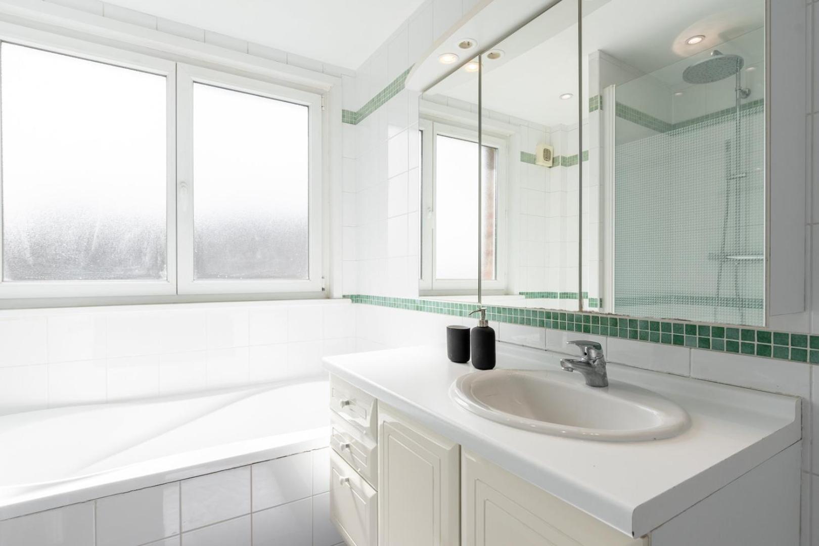 Functional 2 Bedroom Apartment Lille Bagian luar foto