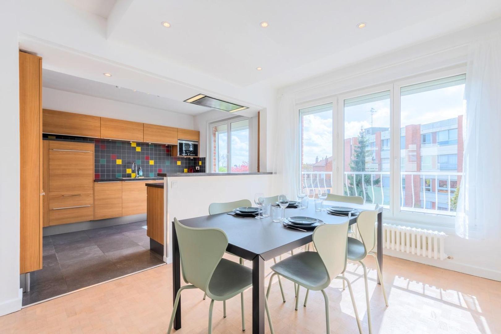 Functional 2 Bedroom Apartment Lille Bagian luar foto